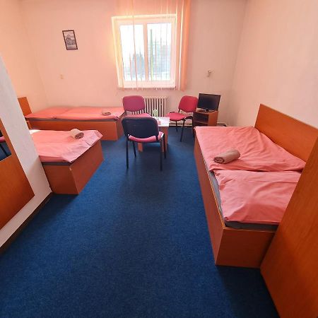Penzion Olympia Banská Bystrica Esterno foto