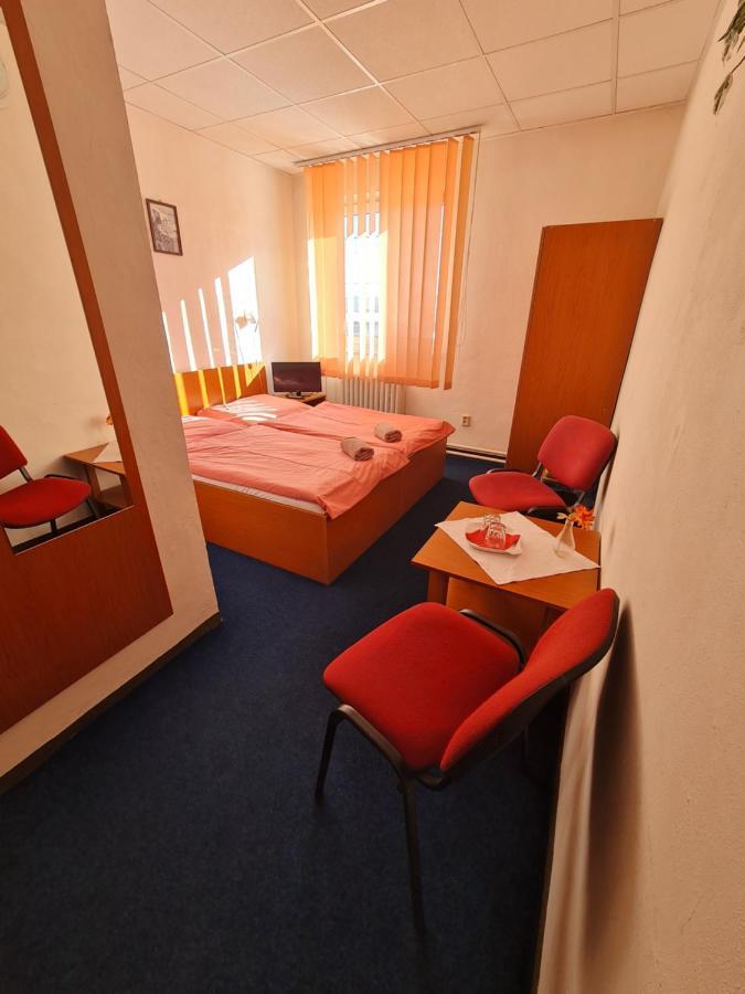 Penzion Olympia Banská Bystrica Esterno foto