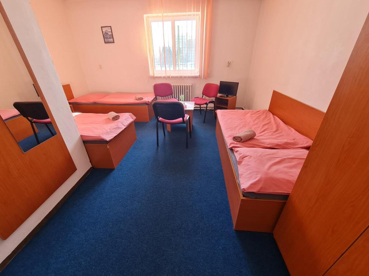 Penzion Olympia Banská Bystrica Esterno foto