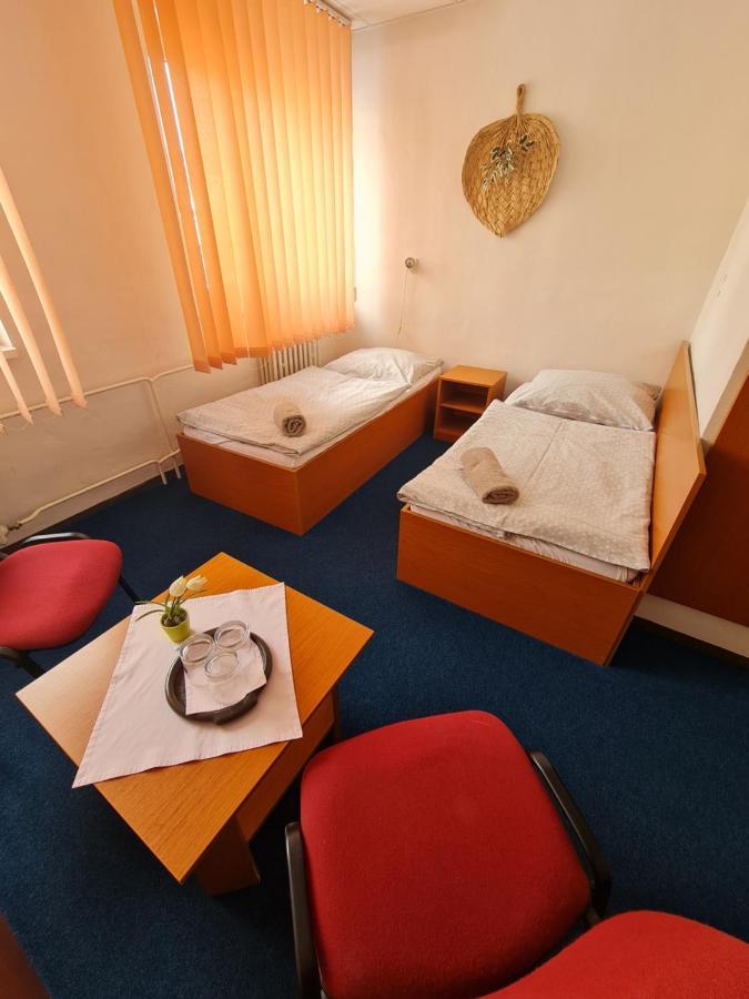 Penzion Olympia Banská Bystrica Esterno foto