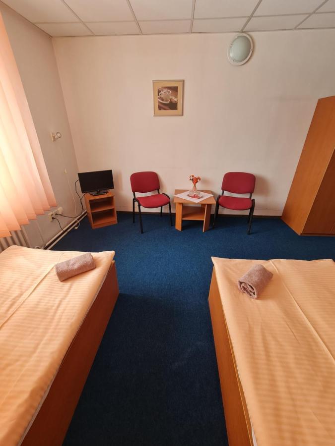 Penzion Olympia Banská Bystrica Esterno foto