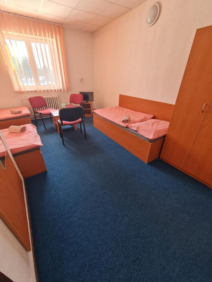 Penzion Olympia Banská Bystrica Esterno foto