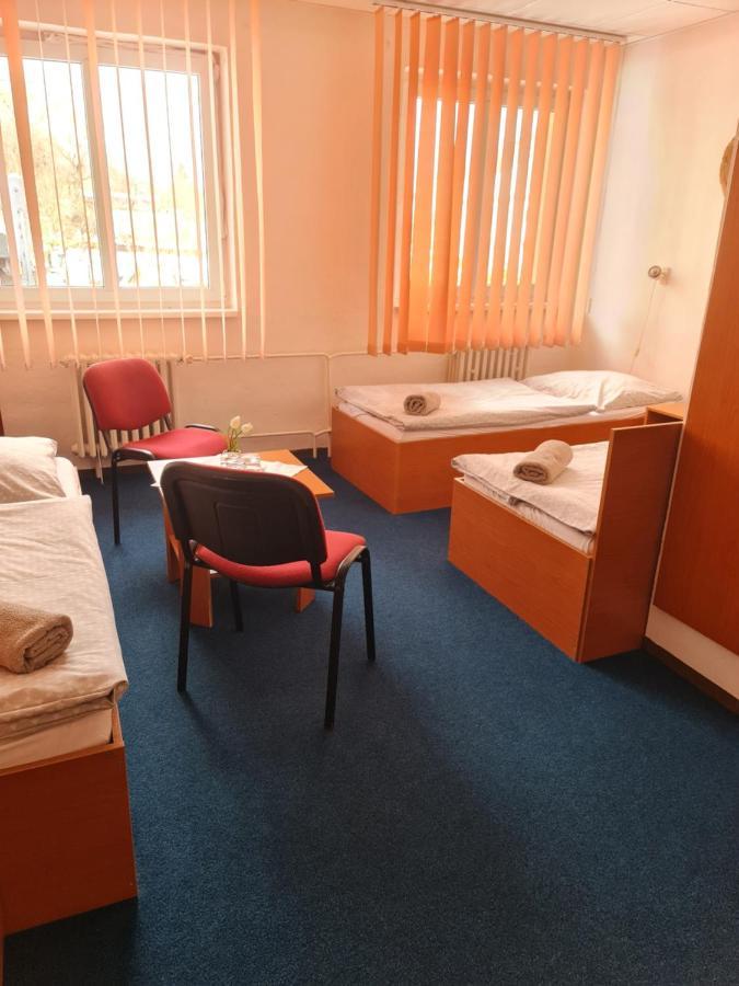 Penzion Olympia Banská Bystrica Esterno foto